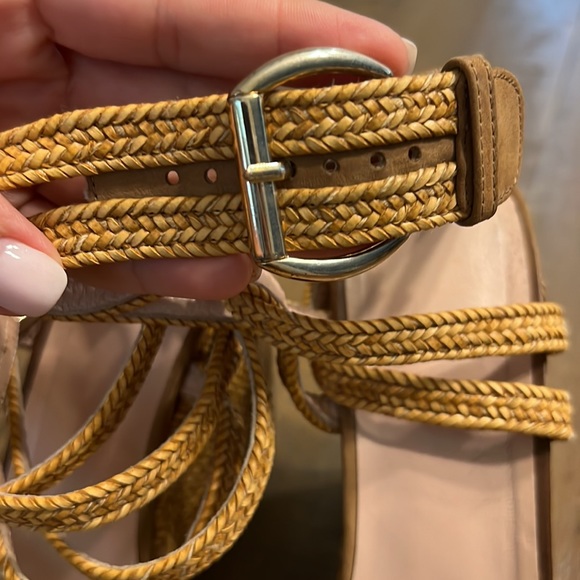 STUART WEITZMAN "REINS" in Camel Laniard (Rare!) Sz 9.5 - Picture 7 of 7